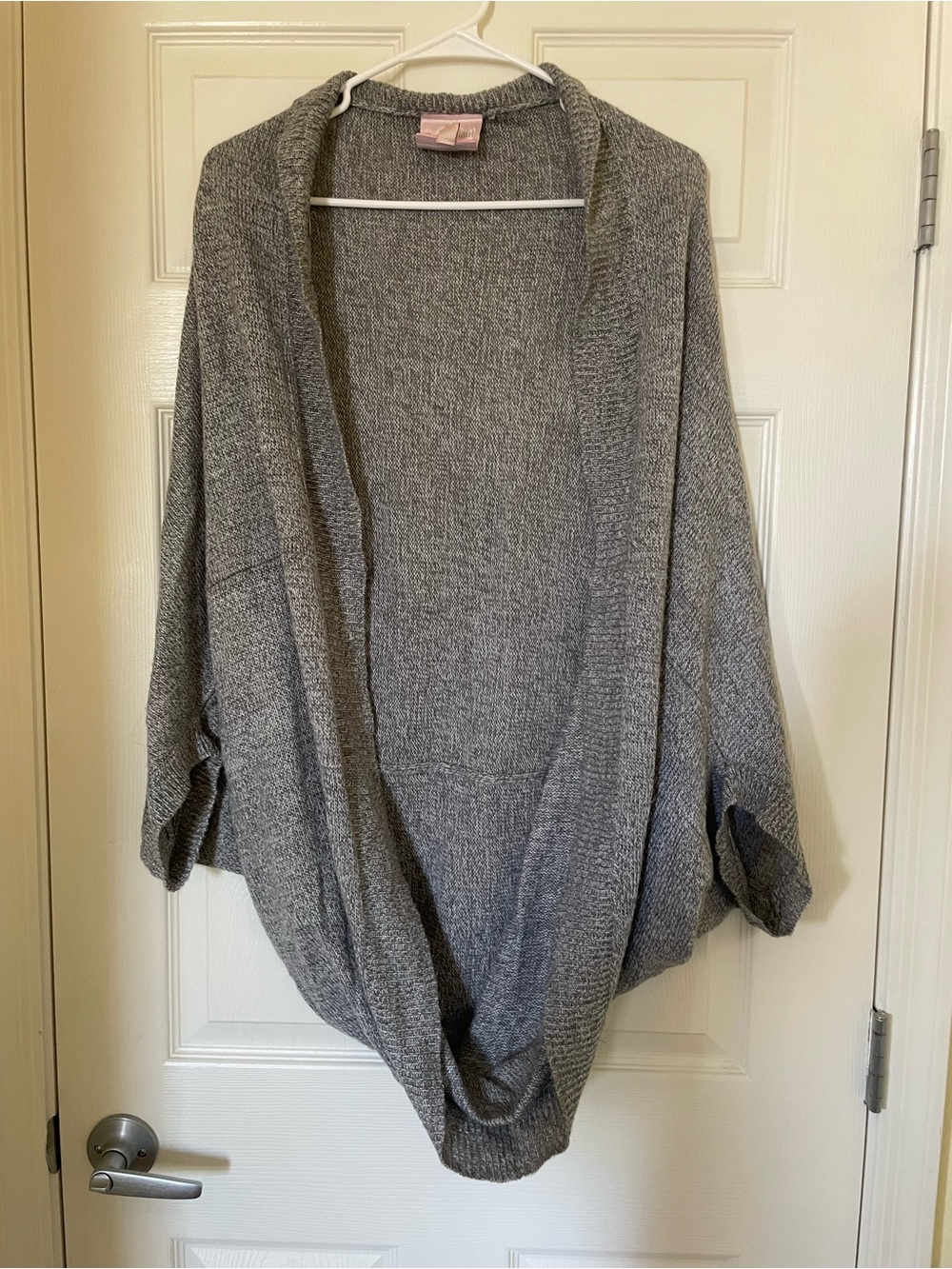 Romeo & Juliet Couture Gray Open-Front Draped Cardigan